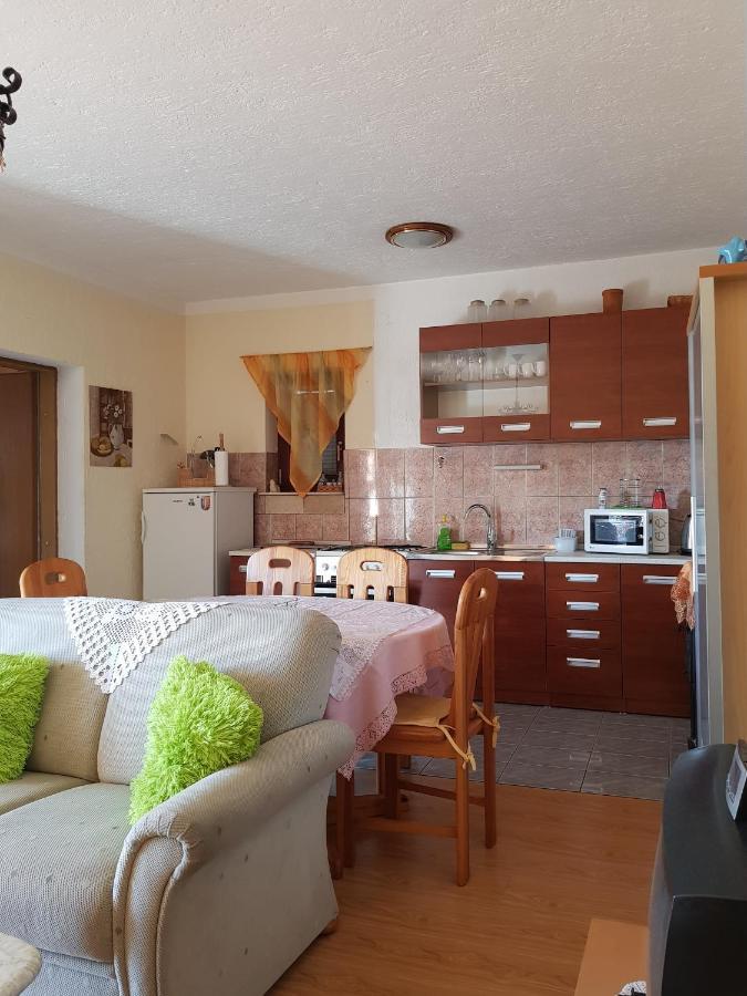 סנג' Apartments Varga מראה חיצוני תמונה