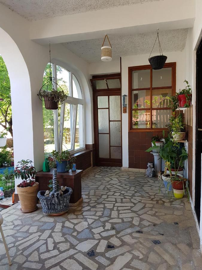 סנג' Apartments Varga מראה חיצוני תמונה