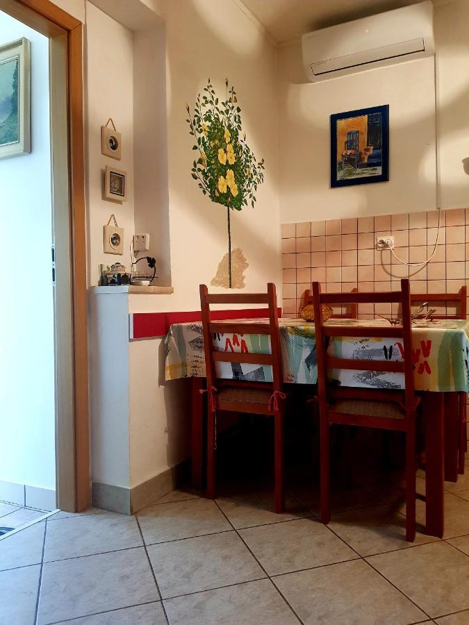 סנג' Apartments Varga מראה חיצוני תמונה
