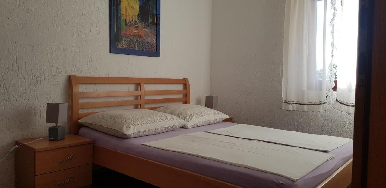 סנג' Apartments Varga מראה חיצוני תמונה
