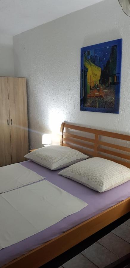 סנג' Apartments Varga מראה חיצוני תמונה
